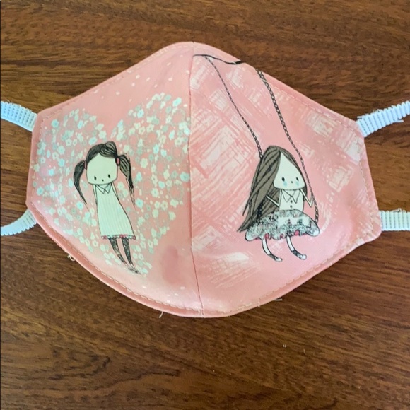 Kids fabric face masks 🎭 Homemade 🥰 - Picture 2 of 4